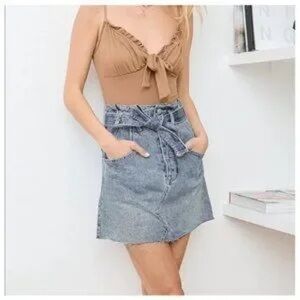 WE THE FREE East of Eden Medium Wash Denim Belted Mini Skirt size 28